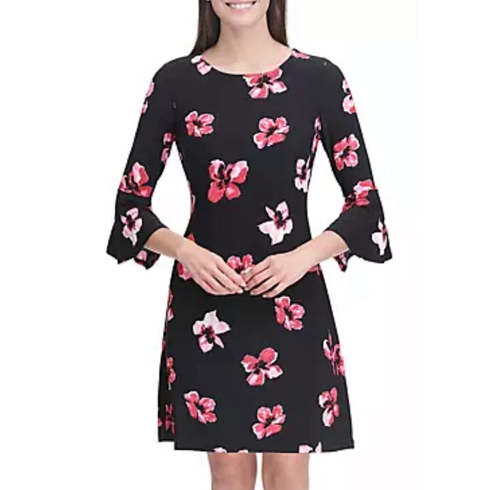 Tommy Hilfiger Black 3/4 Bell Sleeve Ruffle Floral Dress Size 6 - Picture 7 of 7